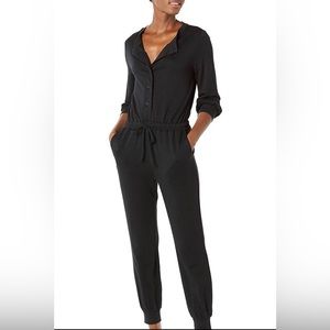 Amazon Essentials Women's Fashion Studio Terry Jumpsuit NEW Medium